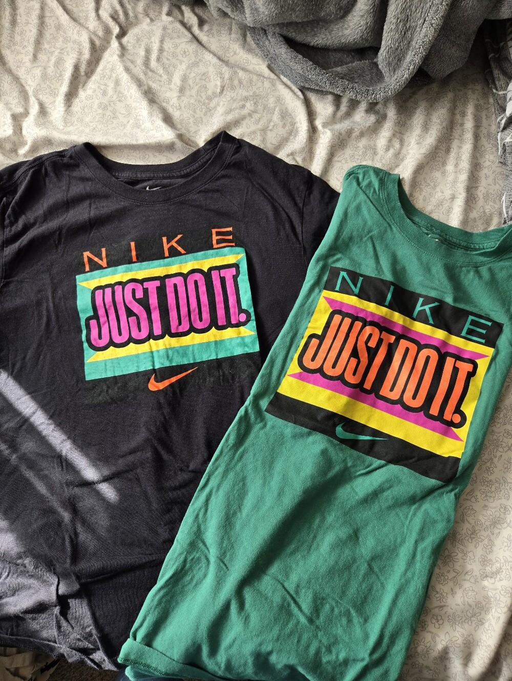 Nike Shirts (Set Of 2) - Picture 2 of 8